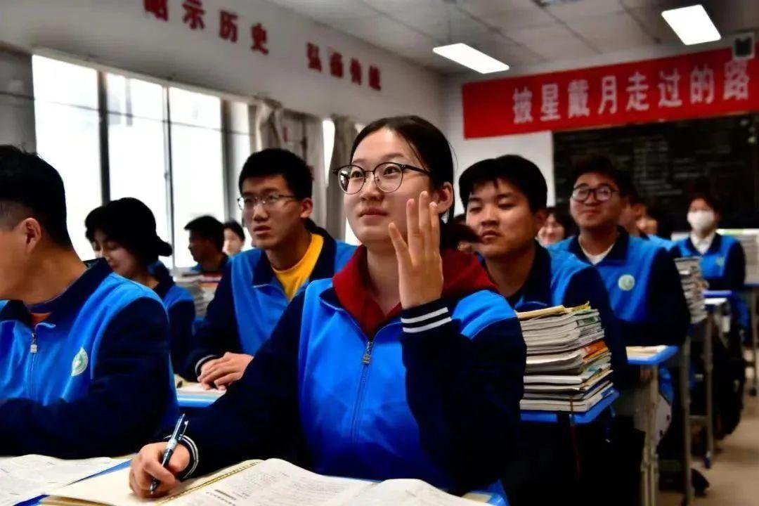 勵志！暖心！寧縣二中“高位截肢”女孩鞏瑜圓夢西北師大