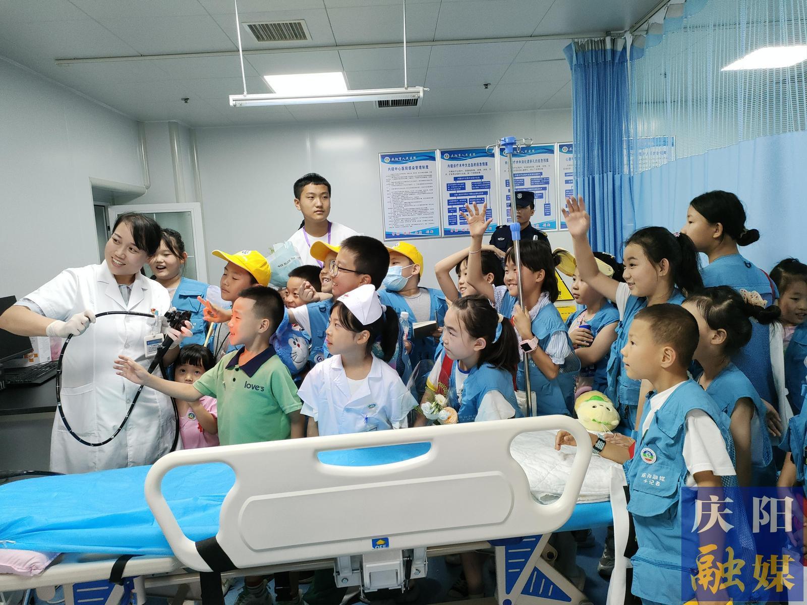 致敬醫(yī)師節(jié)！小記者職業(yè)體驗(yàn)之“我是小小醫(yī)生”