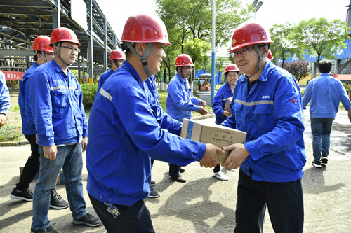 公司黨委書記孫潤錄.JPG
