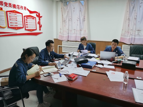 支部結(jié)對(duì)子幫扶.jpg