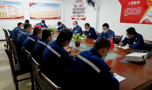 奮戰(zhàn)四季度1.jpg