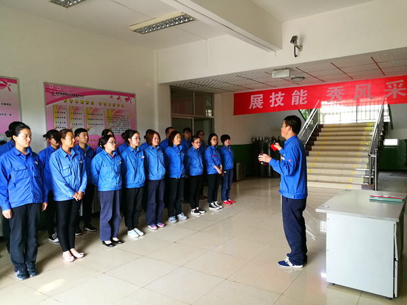 巾幗建功示范崗?fù)扑]表（黃陵煤化工質(zhì)檢中心）2_副本.jpg